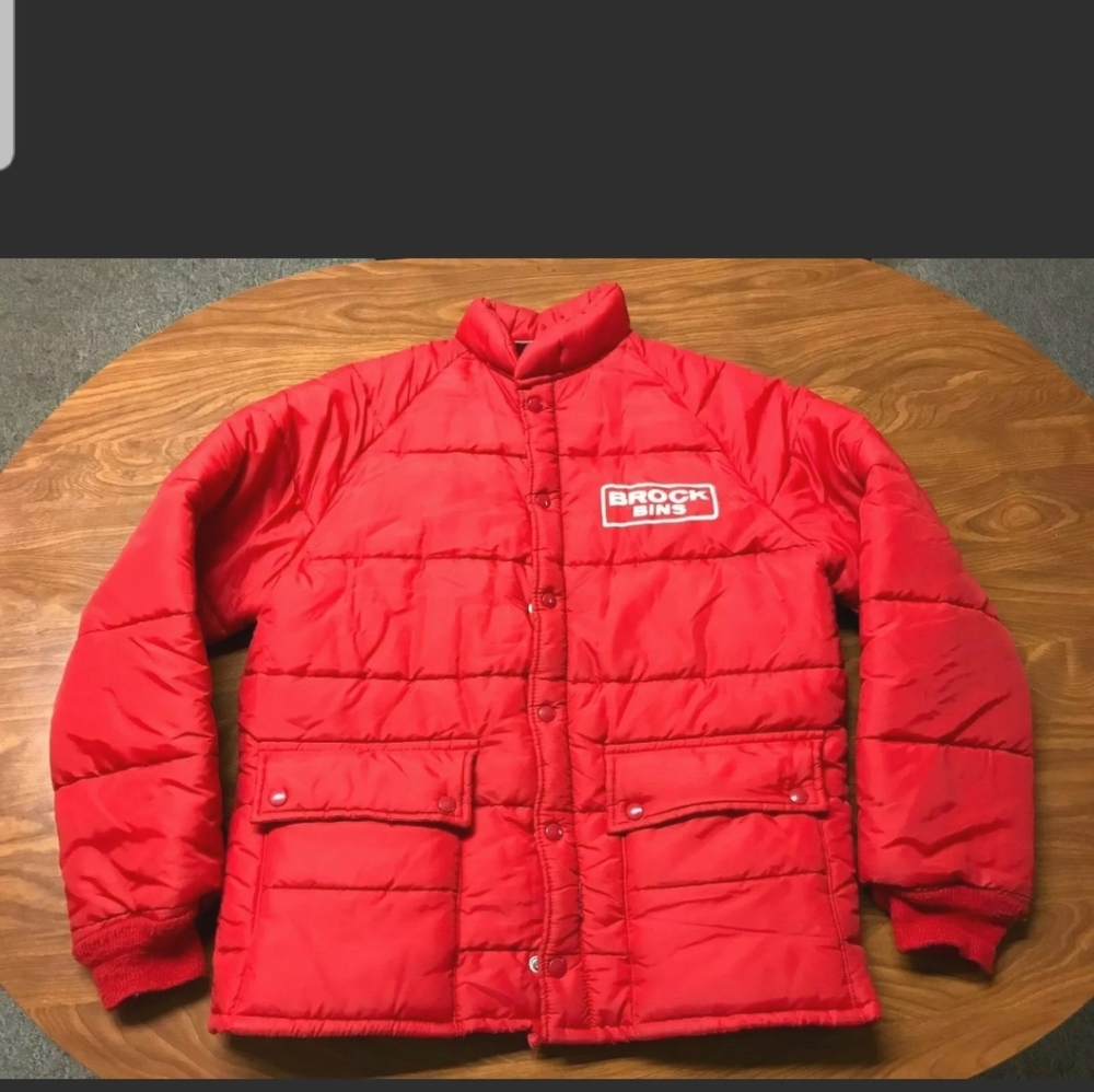Amazing vintage 70's puffer coat RARE price is set
